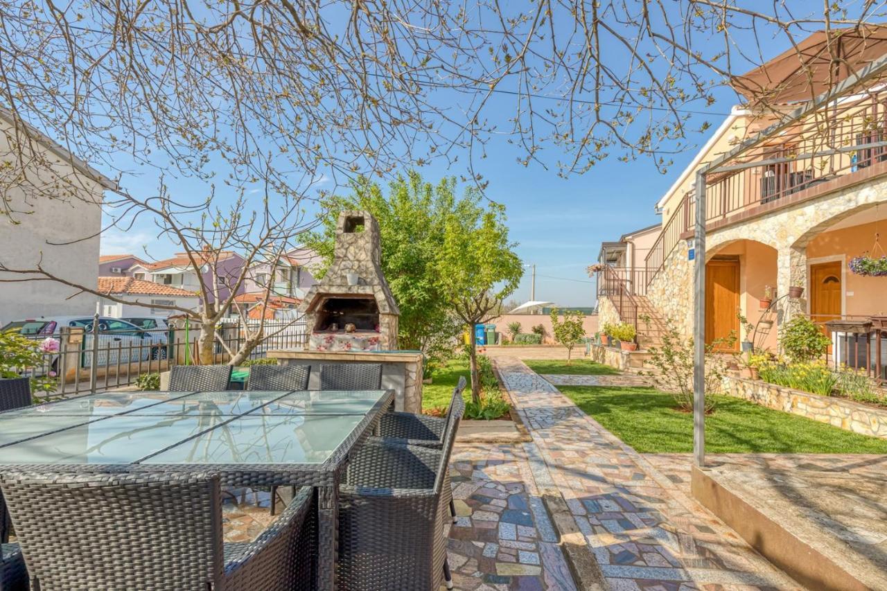 Apartment Slavko Cancini Kukci Екстер'єр фото
